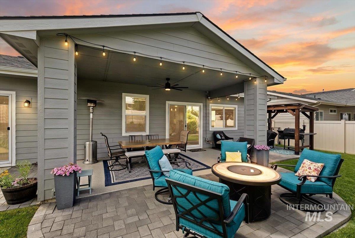 1428 W Elias Dr