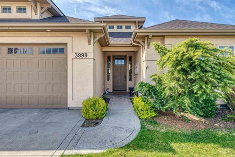 Photo of 3899 W Caragana Ct, Meridian, ID 83646 (MLS # 98944225)