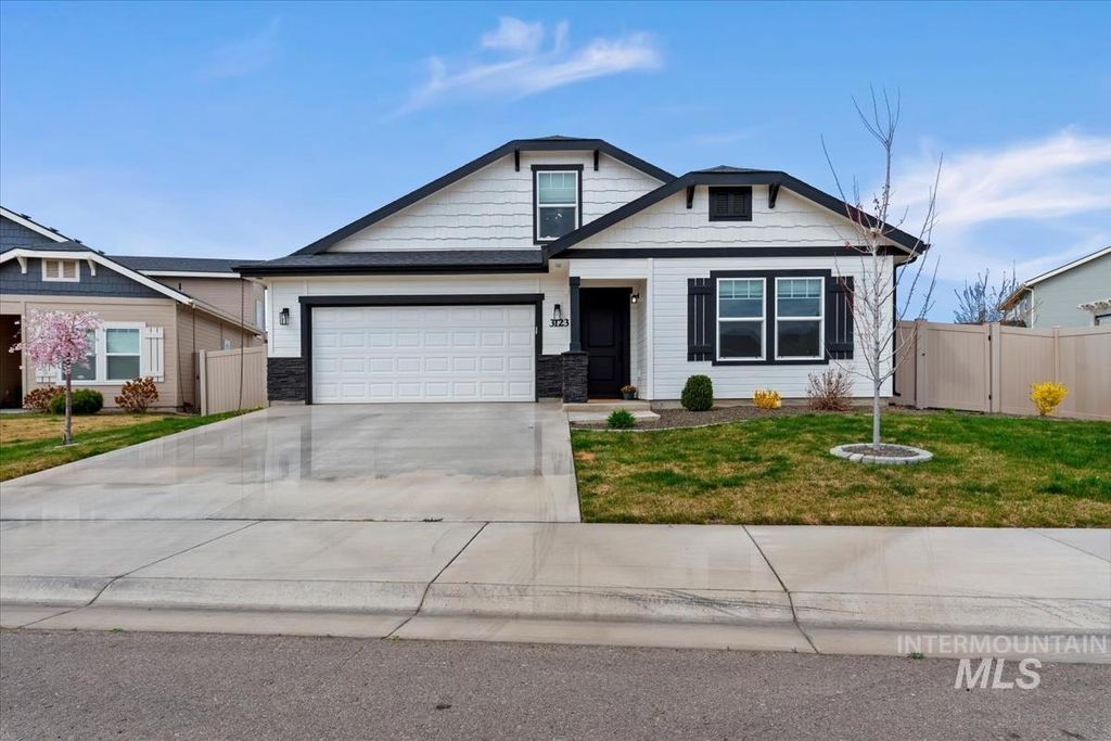 Photo of 3123 N Greengate Way, Star, ID 83669 (MLS # 98979882)
