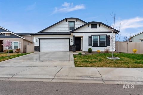 Photo of 3123 N Greengate Way, Star, ID 83669 (MLS # 98979882)