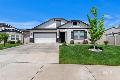 Photo of 3123 N Greengate Way, Star, ID 83669 (MLS # 98979882)