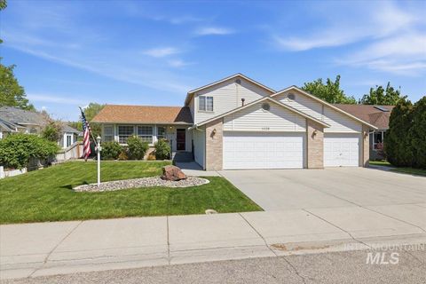 Photo of 1128 W State St, Meridian, ID 83642 (MLS # 98984336)