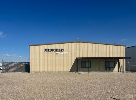 Photo of 604 Taildragger Pl, Caldwell, ID 83605 (MLS # 98965916)