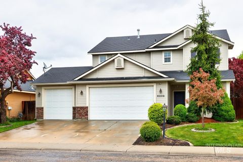 Photo of 6232 N Silver Elm Way, Meridian, ID 83646 (MLS # 98983474)