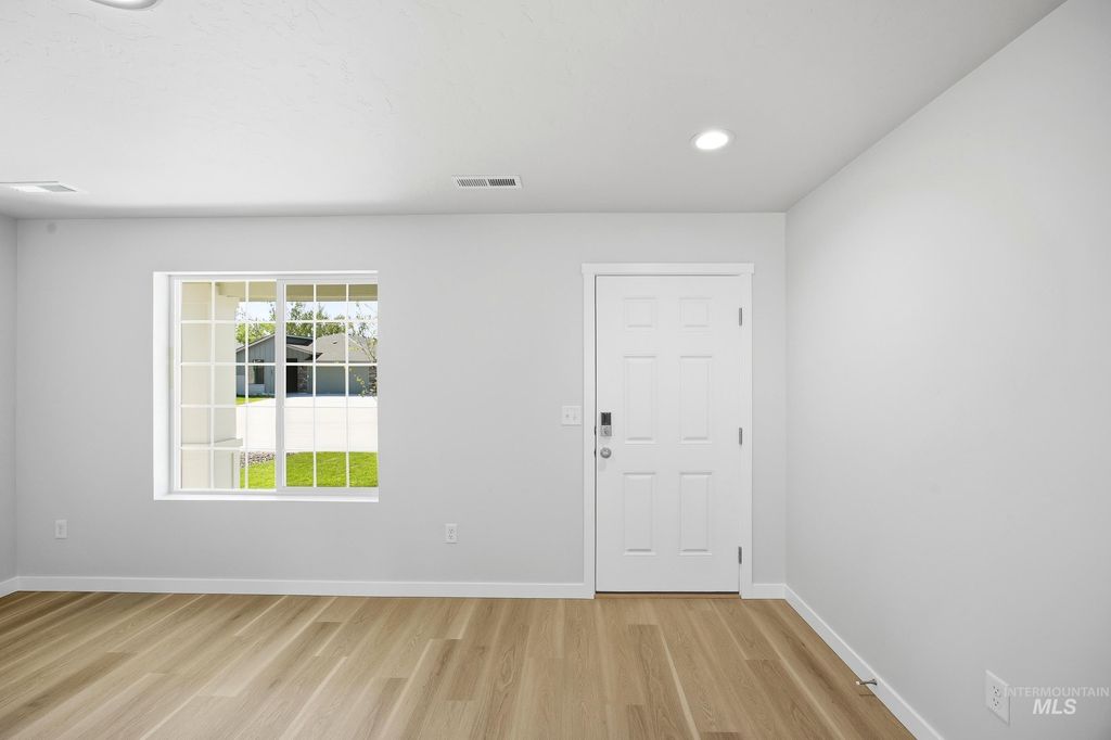 Photo of 504 Waverly Ave, Middleton, ID 83644 (MLS # 98987166)