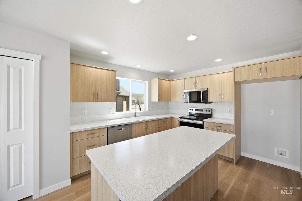 Photo of 504 Waverly Ave, Middleton, ID 83644 (MLS # 98987166)