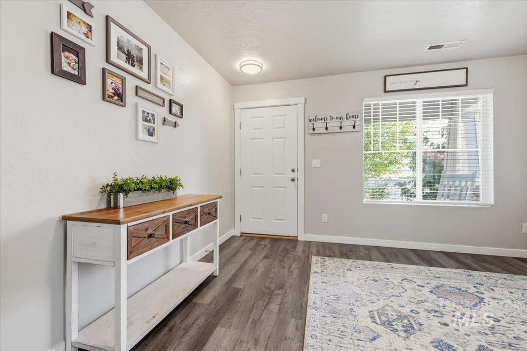 Photo of 10615 Hackberry Street, Nampa, ID 83687 (MLS # 98995146)