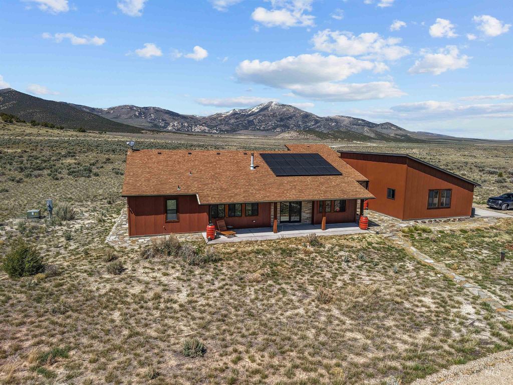 Photo of 820 Shooting Iron, Almo, ID 83312 (MLS # 98983662)