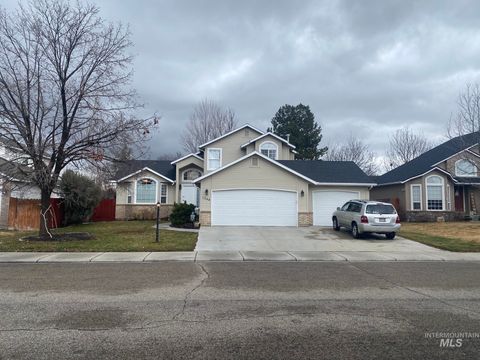 Photo of 1344 N Crestmont Dr, Meridian, ID 83642 (MLS # 98985359)