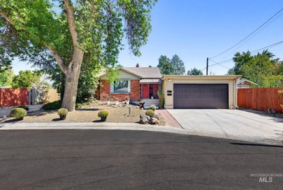1014 S Stanley Boise ID 83705