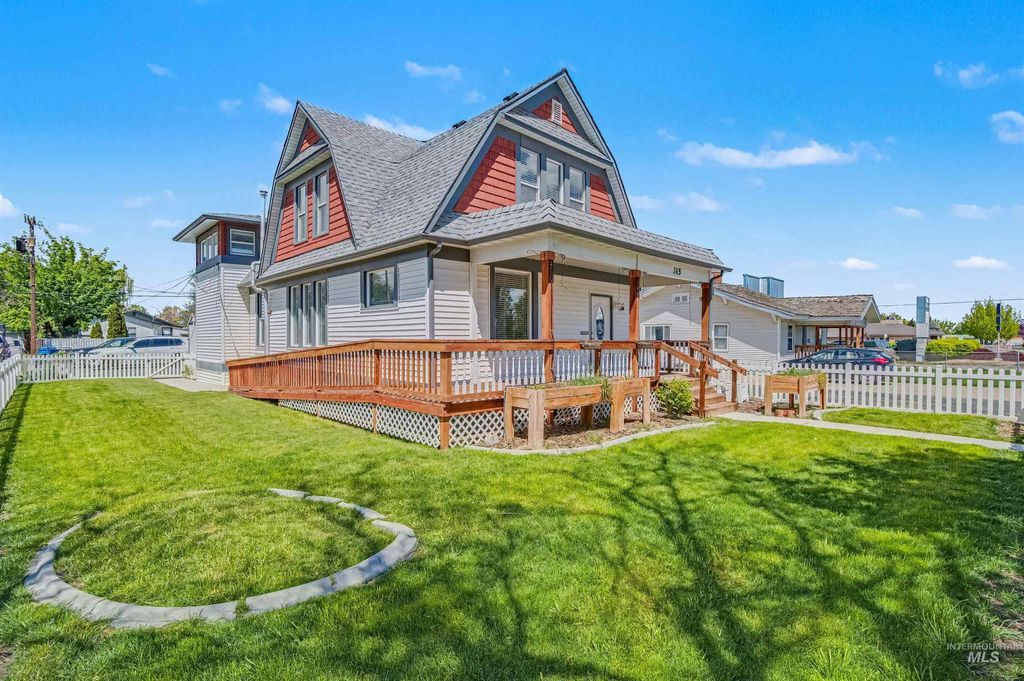 Photo of 315 S 7th Ave S Ave, Nampa, ID 83651 (MLS # 98983754)