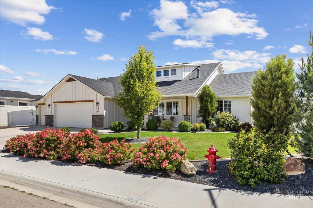 Photo of 334 Grizzly Dr, Fruitland, ID 83619 (MLS # 98990011)