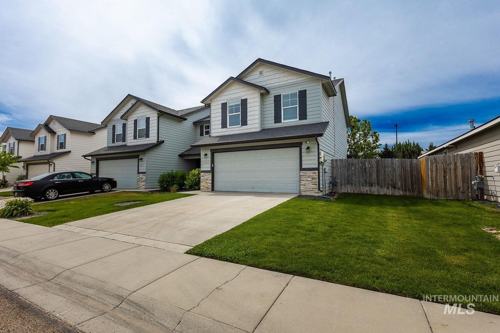 Photo of 13567 Palm Beach Dr, Caldwell, ID 83607 (MLS # 98991560)