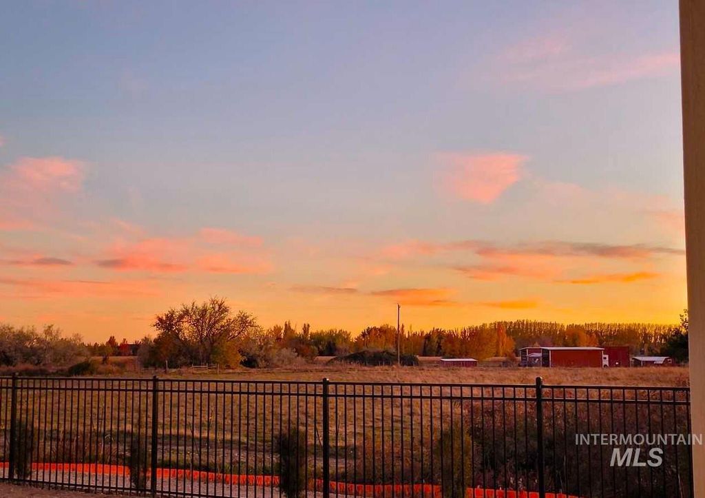 Photo of 12557 W Wayfaring Drive, Star, ID 83669 (MLS # 98979765)