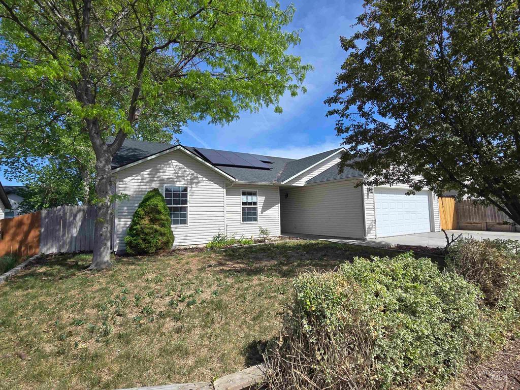 Photo of 1595 Dana Street, Twin Falls, ID 83301 (MLS # 98987559)