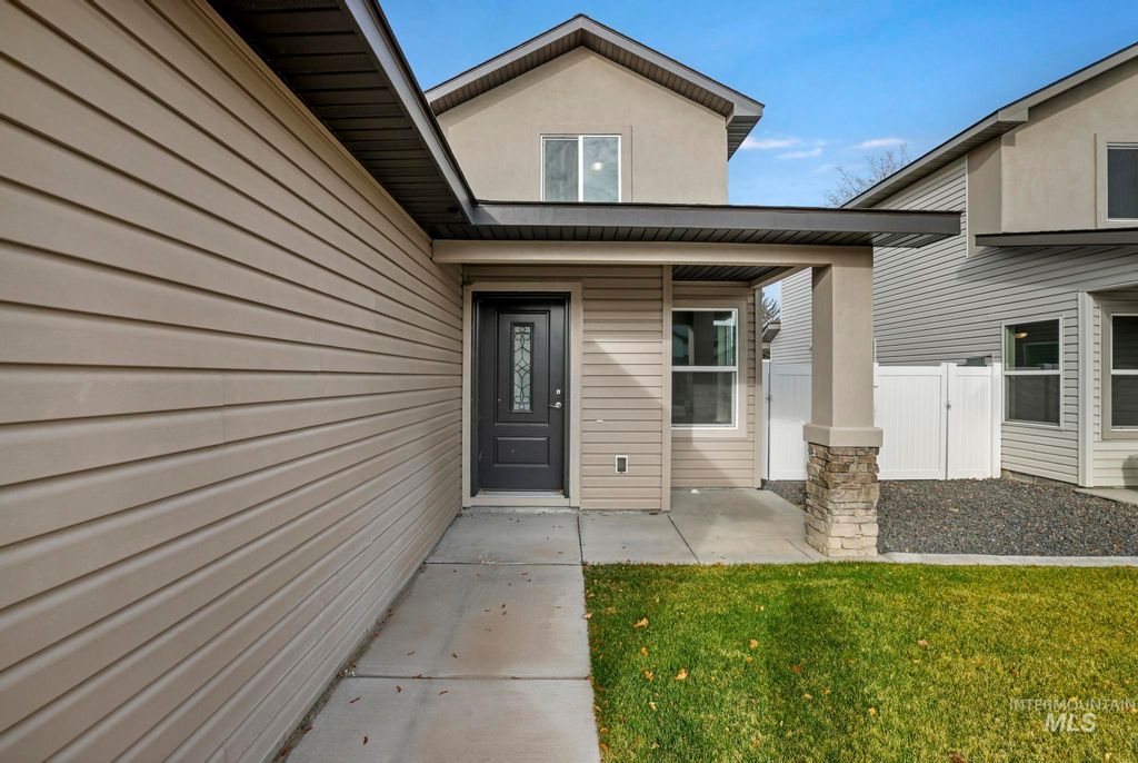 Photo of 816 Jack Ave, Jerome, ID 83338 (MLS # 98961314)