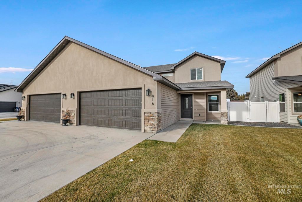 Photo of 816 Jack Ave, Jerome, ID 83338 (MLS # 98961314)