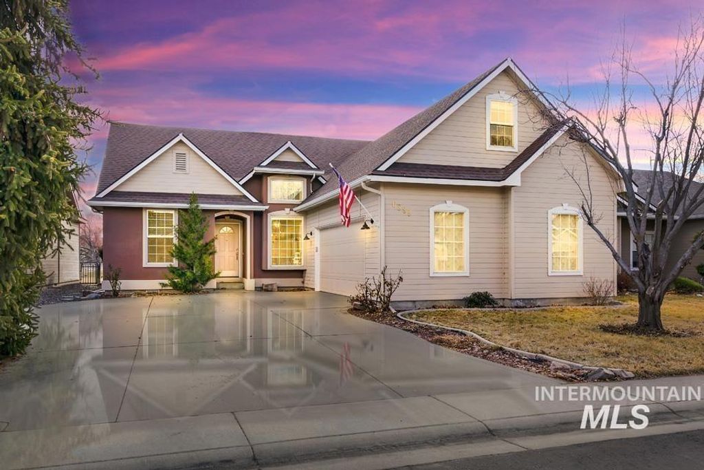 Photo of 6889 E Greens Dr, Nampa, ID 83687 (MLS # 98975954)