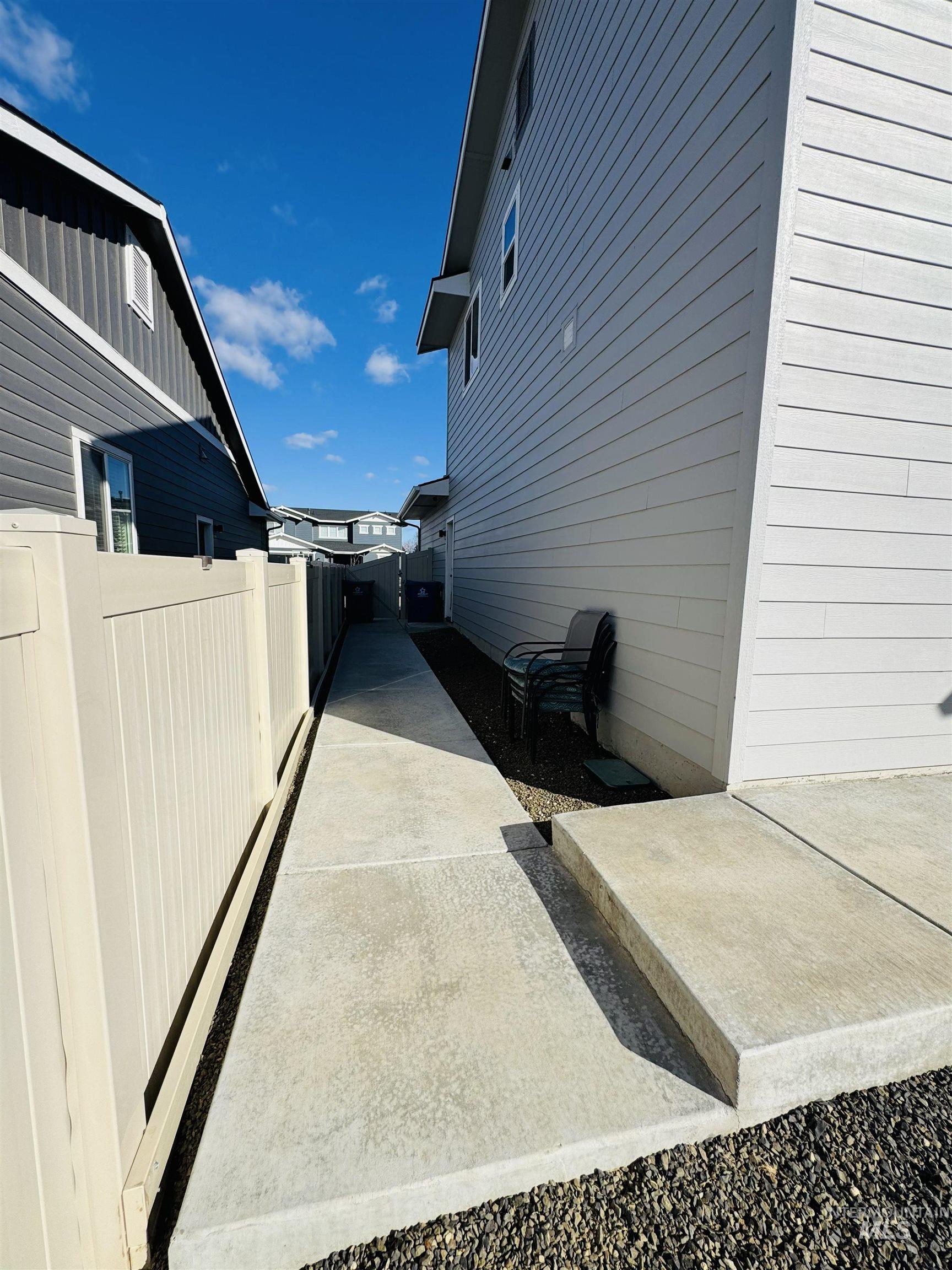 View of property exterior