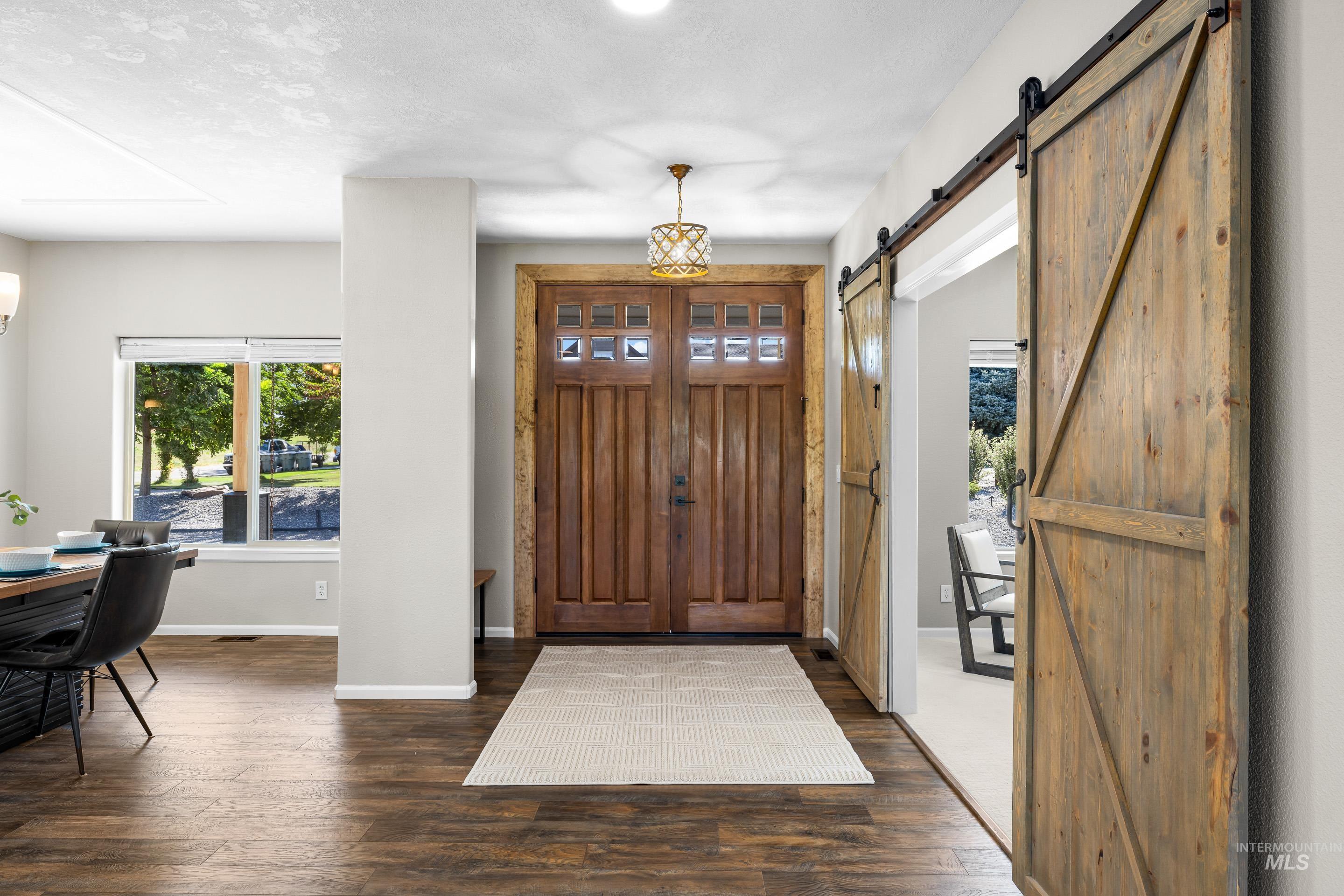 14119 Silver Ridge Rd
