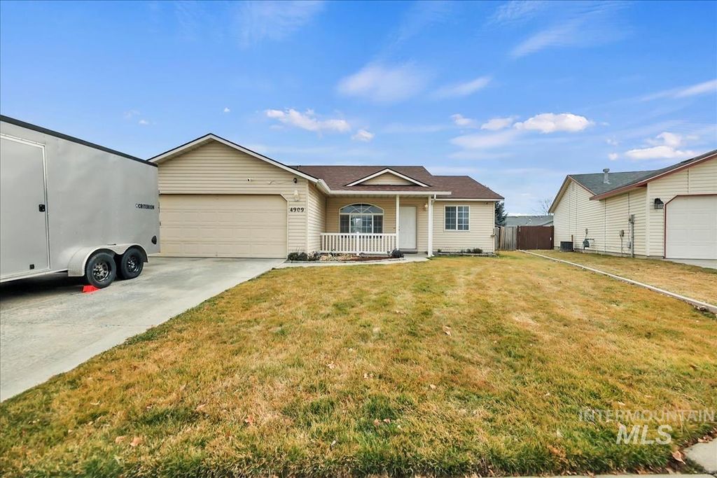 Photo of 4909 Buffalo Grass Ave, Caldwell, ID 83607 (MLS # 98974896)