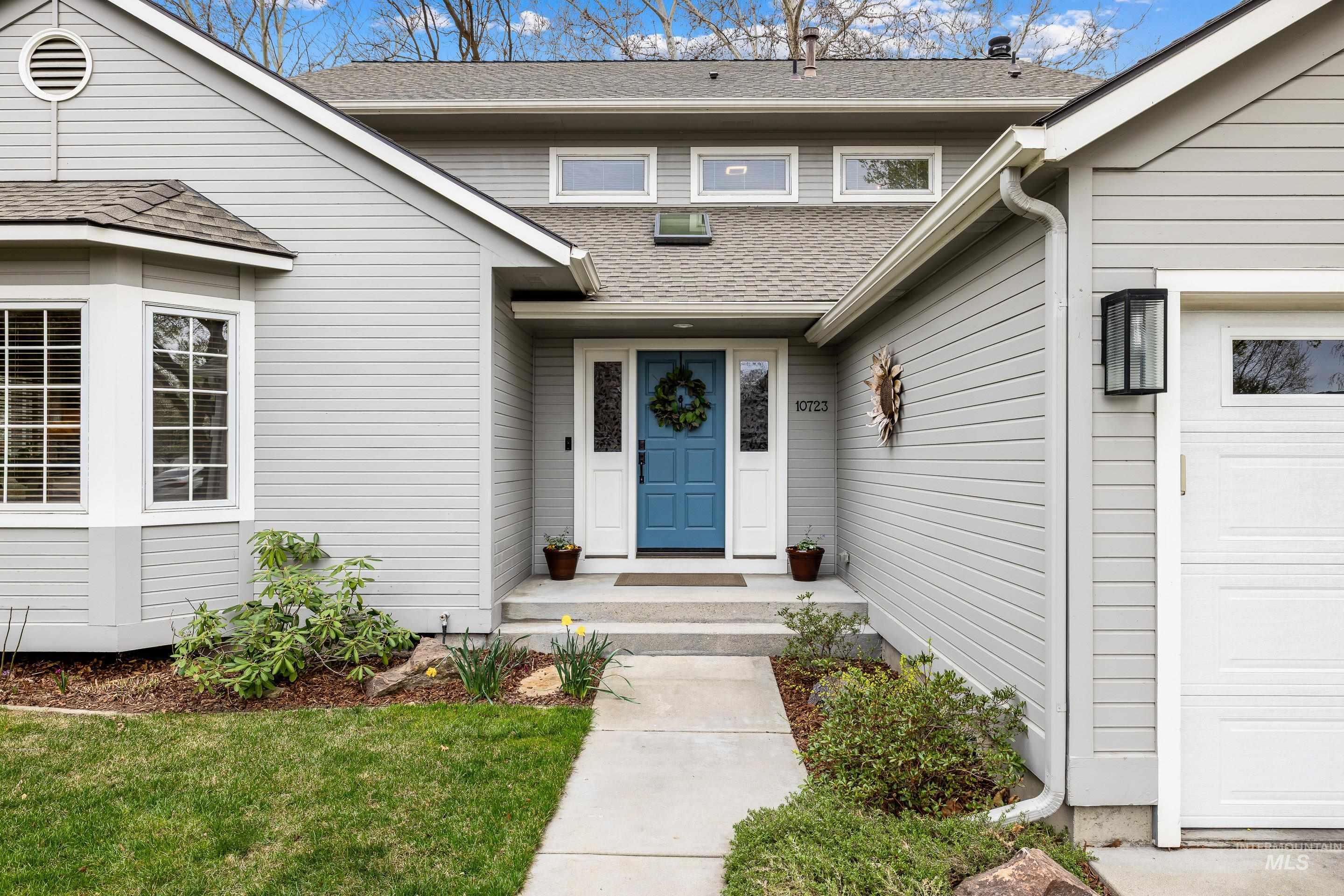 10723 W Barnsdale Ct