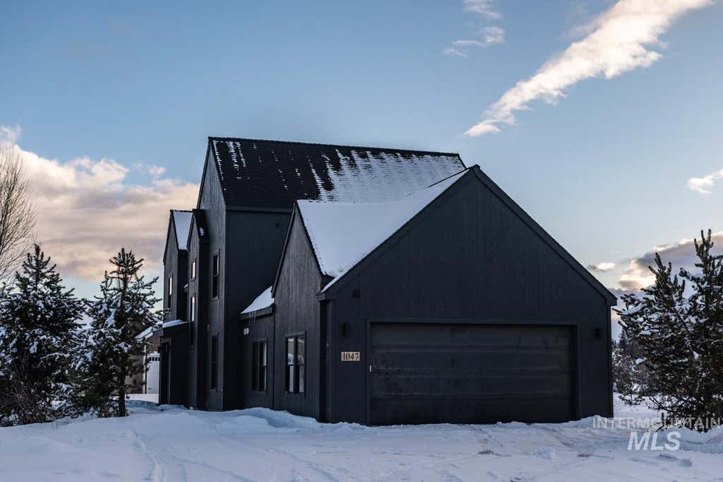 Photo of 1047 Kaitlyn Loop, McCall, ID 83638 (MLS # 98988669)