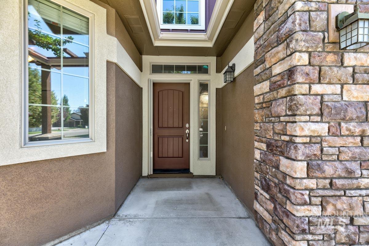 6064 N Saguaro Hills Ave