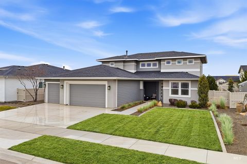 Photo of 868 W Grassland St, Middleton, ID 83644 (MLS # 98977950)