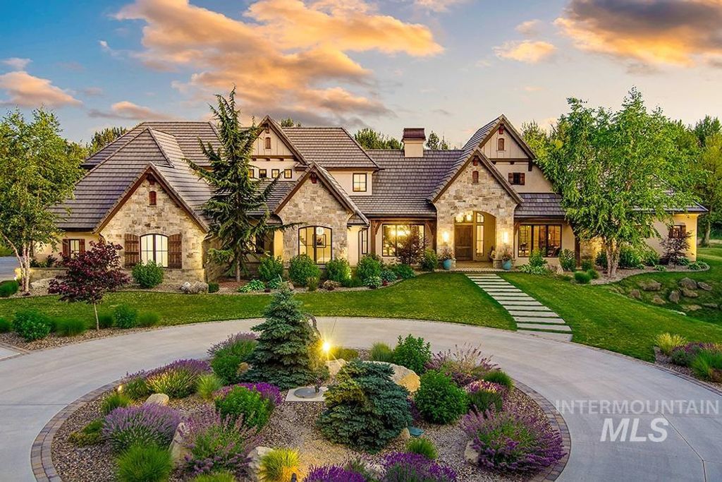 Photo of 1582 E Rivers End Ct, Eagle, ID 83616 (MLS # 98982249)