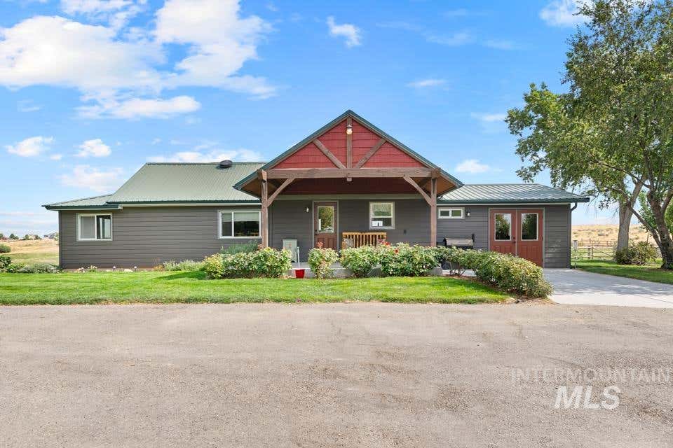 Photo of 6500 SE 10th Avenue, Caldwell, ID 83607 (MLS # 98998853)
