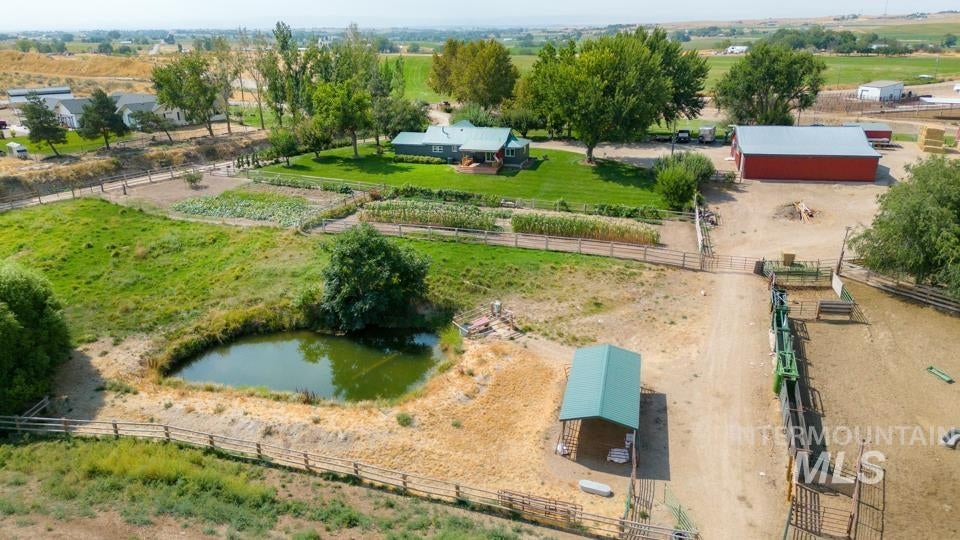 Photo of 6500 SE 10th Avenue, Caldwell, ID 83607 (MLS # 98998853)