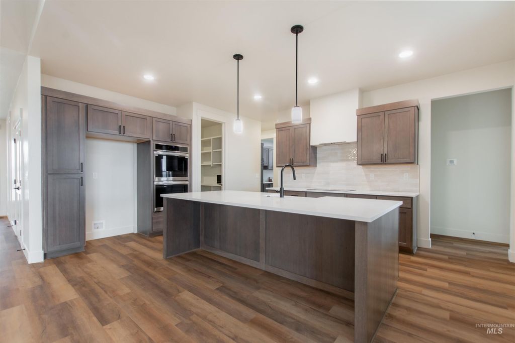 Photo of 607 Fallen Leaf Ave, New Plymouth, ID 83655 (MLS # 98967009)