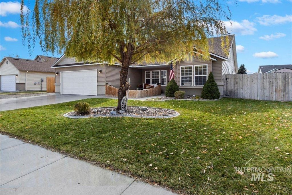 Photo of 1511 Cayuse Creek Dr, Kimberly, ID 83341 (MLS # 98966201)