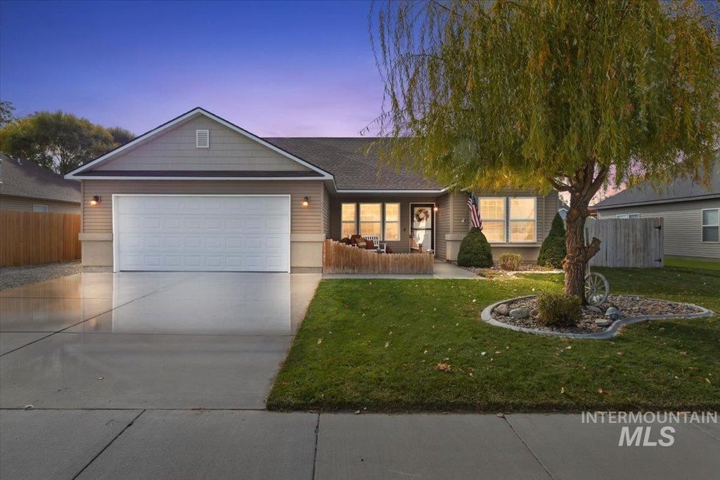 Photo of 1511 Cayuse Creek Dr, Kimberly, ID 83341 (MLS # 98966201)
