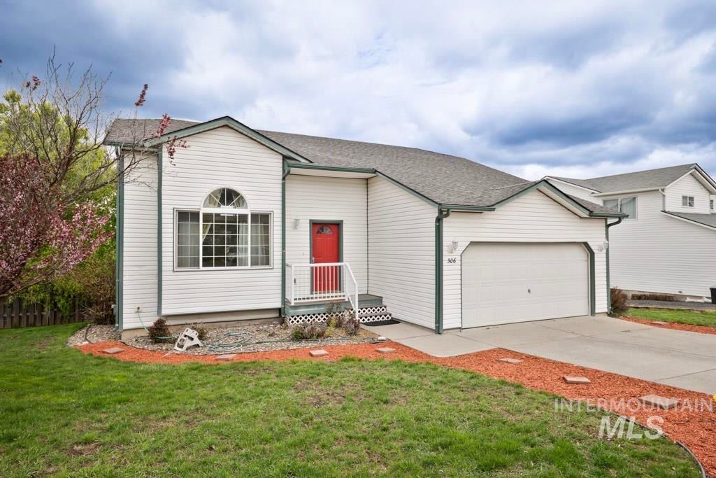 Photo of 306 Gambels Lane, Moscow, ID 83843 (MLS # 98982280)