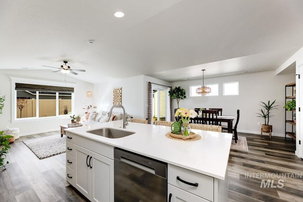 Photo of 229 W Haniken St, Meridian, ID 83642 (MLS # 98977520)