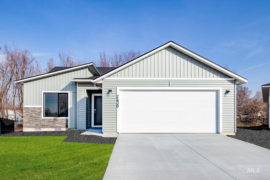 Photo of 507 Pine St, New Plymouth, ID 83655 (MLS # 98978061)