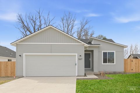 Photo of 507 Pine St, New Plymouth, ID 83655 (MLS # 98978061)