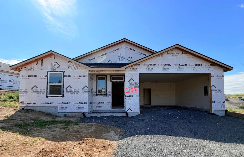 Photo of 2001 Sunnyside Avenue, Moscow, ID 83843 (MLS # 98989998)