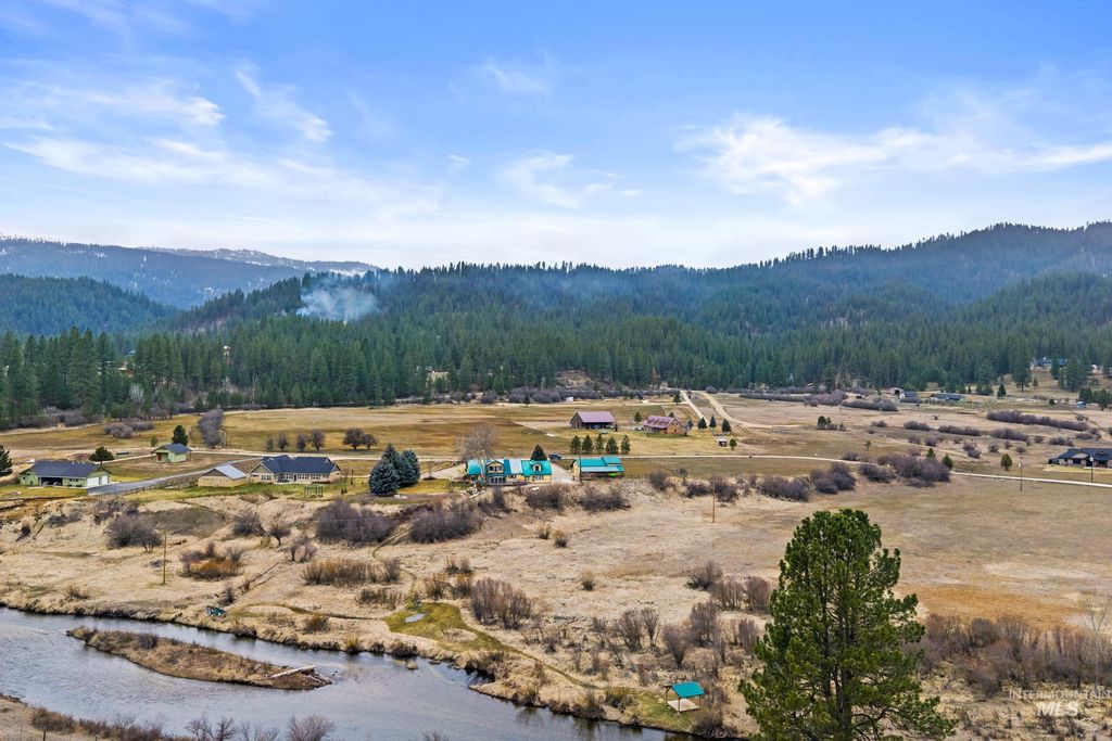 Photo of 69 River Ranch Rd, Garden Valley, ID 83622 (MLS # 98977138)