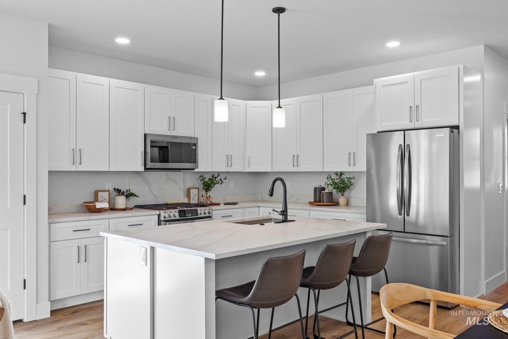 Photo of 2109 S Pacific St, Boise, ID 83705 (MLS # 98969696)