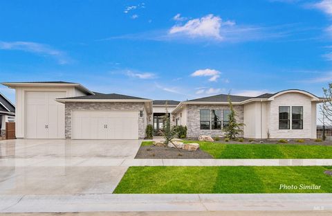 Photo of 877 S Waning Ln, Eagle, ID 83616 (MLS # 98976112)