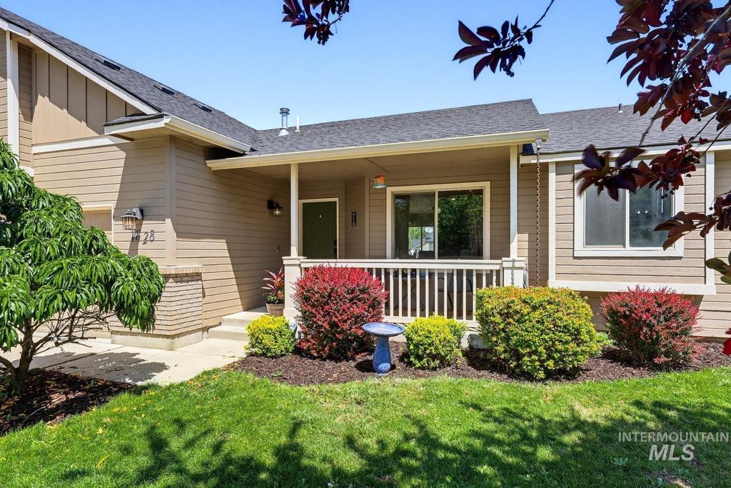 Photo of 1828 W Lotus Ponds Crt CT, Nampa, ID 83651 (MLS # 98993068)