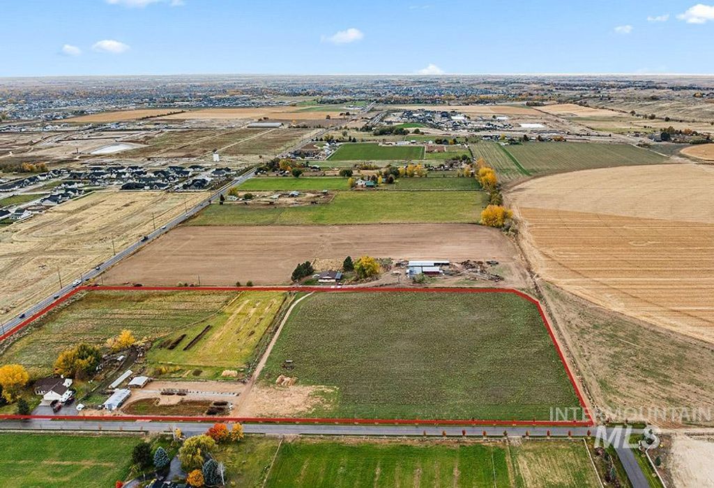 Photo of 5600 W Beacon Light Rd, Eagle, ID 83616 (MLS # 98969472)