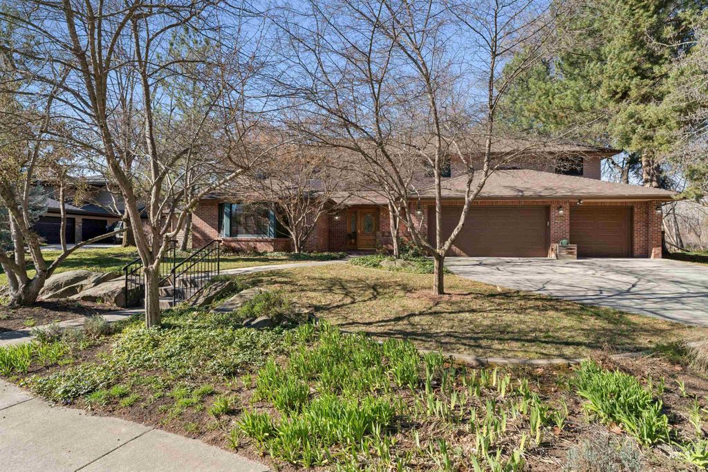 Photo of 6417 W Plantation Lane, Boise, ID 83703 (MLS # 98979171)