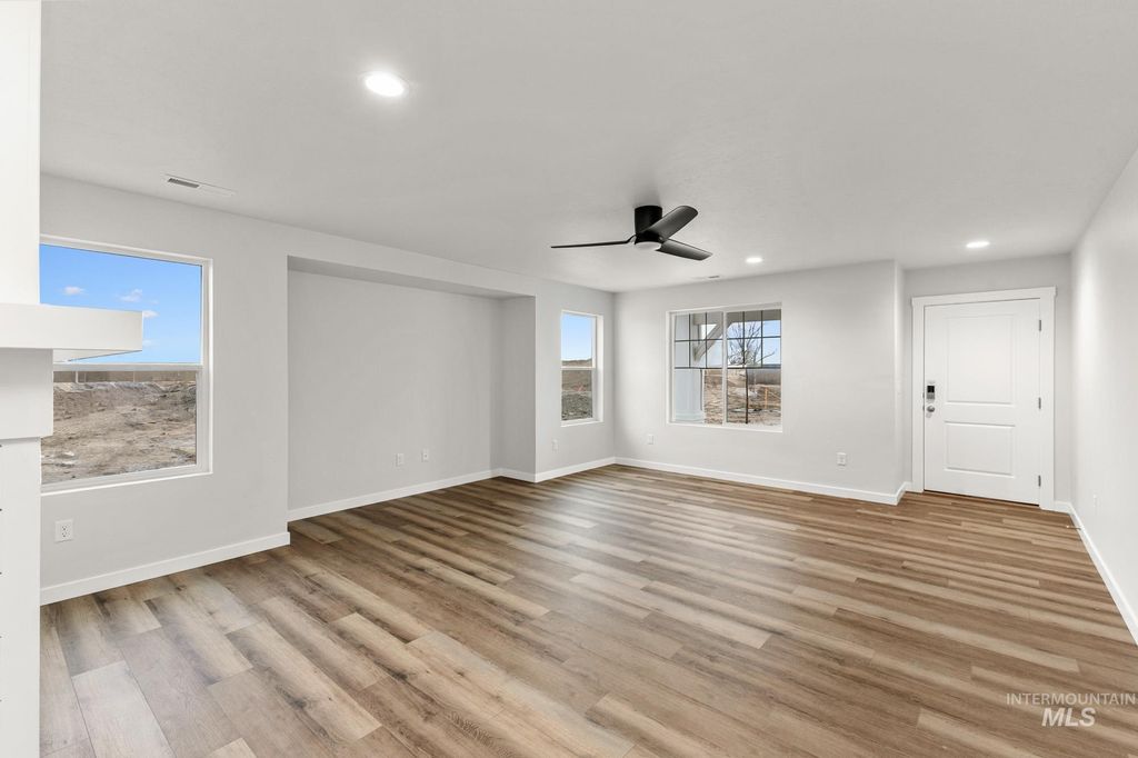 Photo of 3762 W Maypearl St, Meridian, ID 83642 (MLS # 98970106)