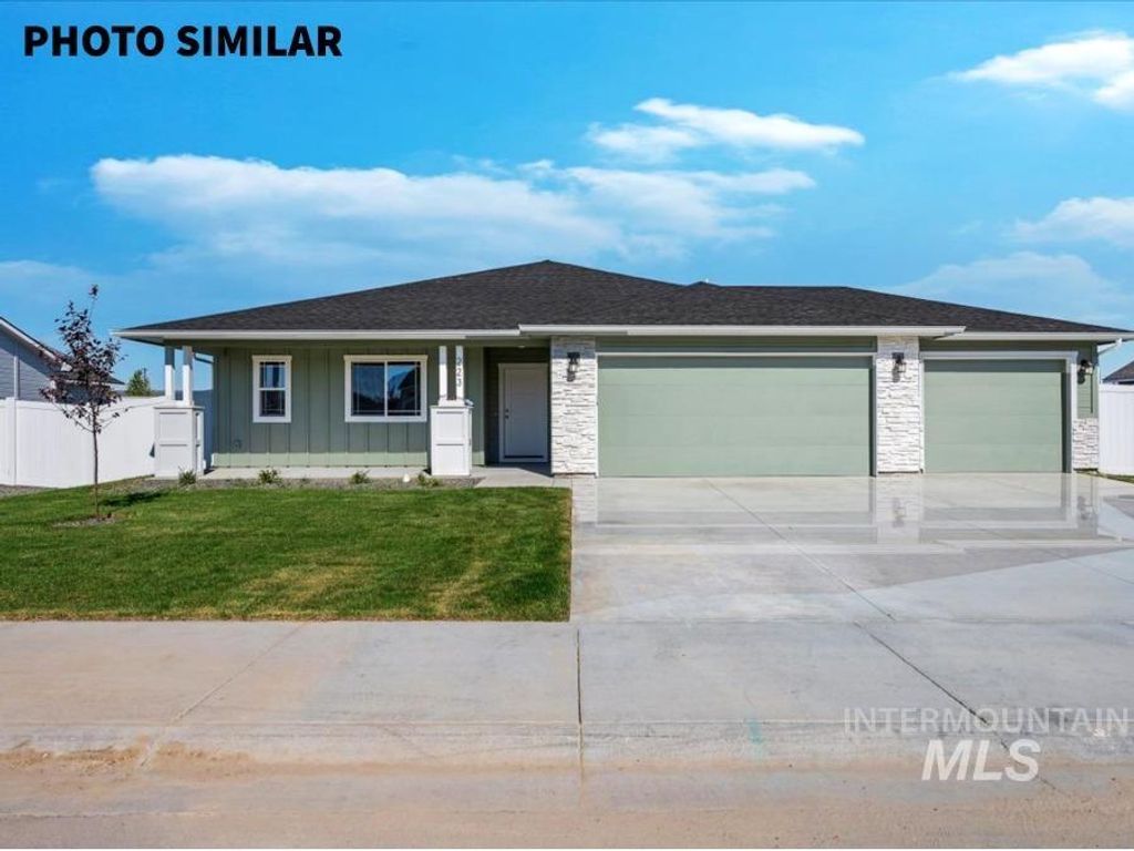Photo of 522 Bobcat St, Fruitland, ID 83619 (MLS # 98982983)