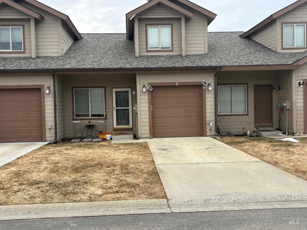 Photo of 24 Mangum Circle #6, Donnelly, ID 83615 (MLS # 98978352)