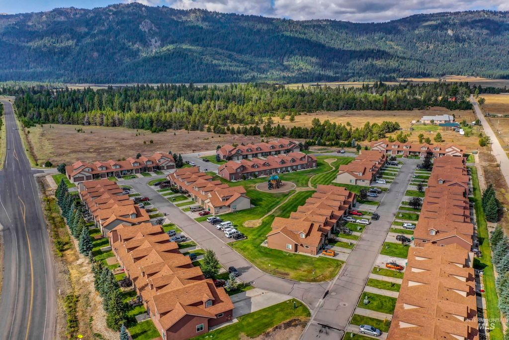 Photo of 24 Mangum Circle #6, Donnelly, ID 83615 (MLS # 98978352)